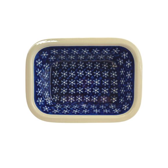 Boleslawiec Polish Pottery| Snowflake Baking Dish | Size 9.5L x 7W x 2H - Picture 3 of 7